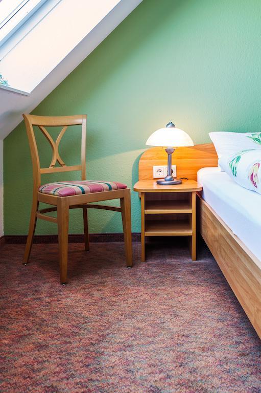 Hotel Hus Achtern Diek Hamburgo Habitación foto