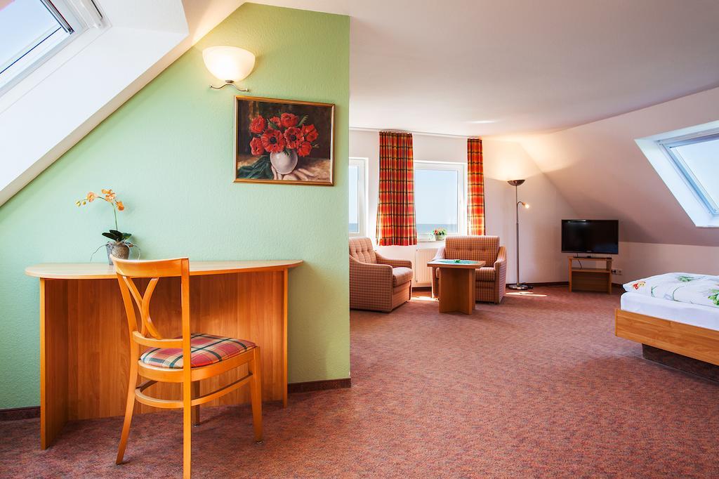 Hotel Hus Achtern Diek Hamburgo Habitación foto