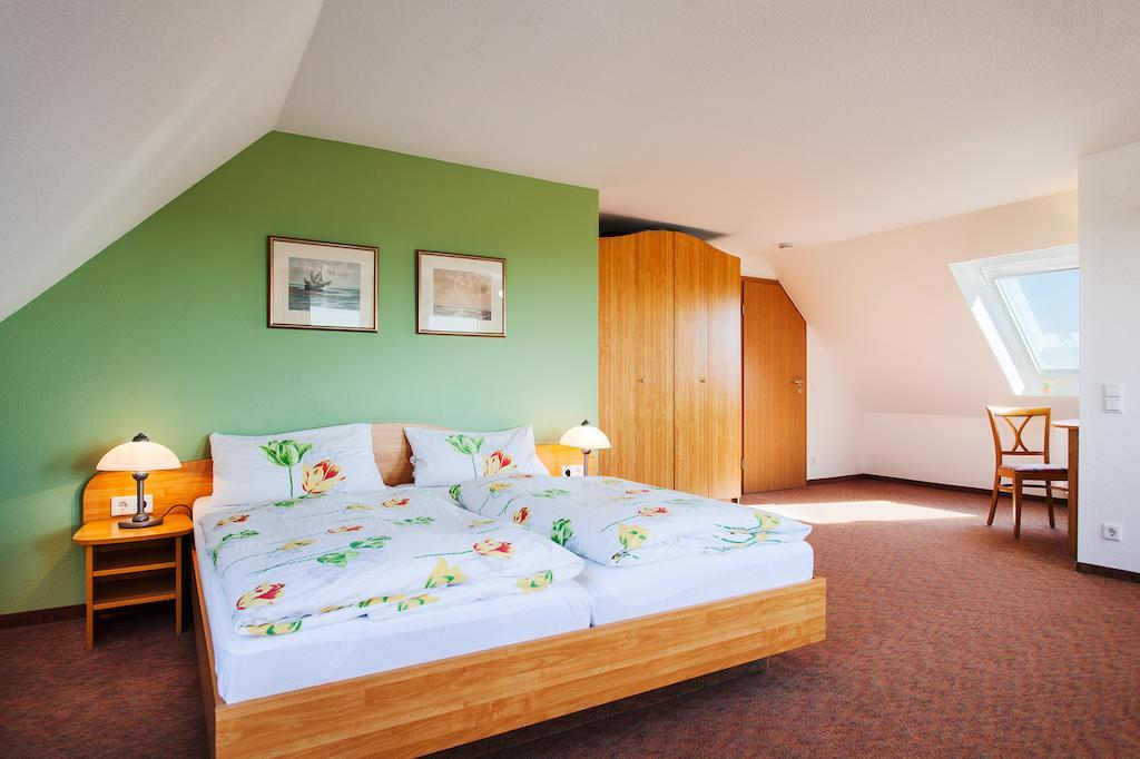 Hotel Hus Achtern Diek Hamburgo Habitación foto